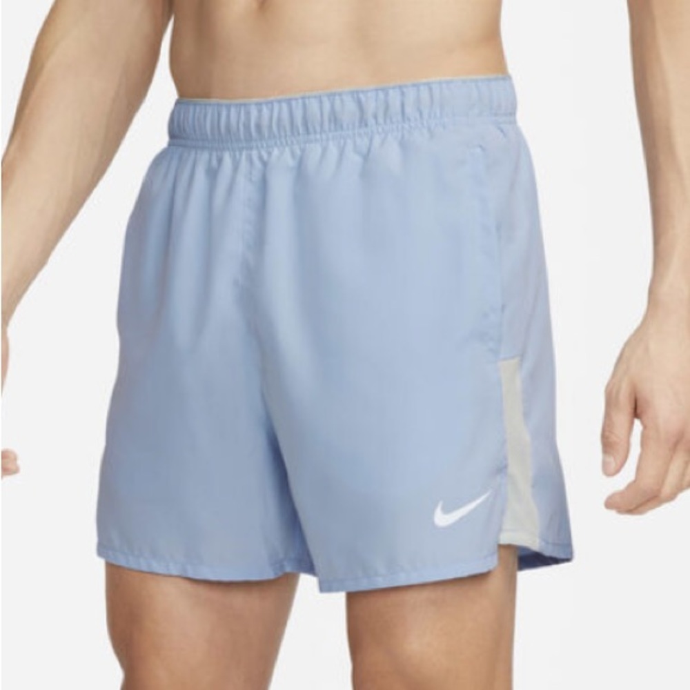 Nike Dri FIT Challenger Men’s 7” Running Shorts Size M